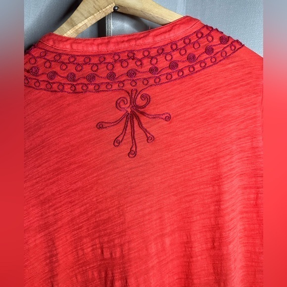 Lucky Brand Split Neck Top Womens Small Embroidered Red - Picture 6 of 6